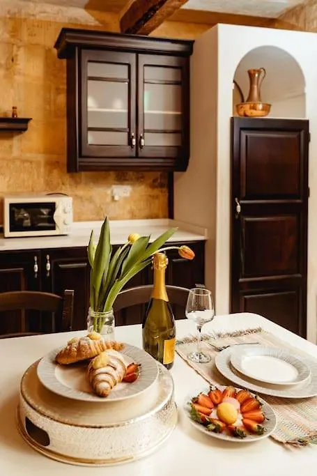 Enchanting 2Bdr Townhouse In Valletta Centre!